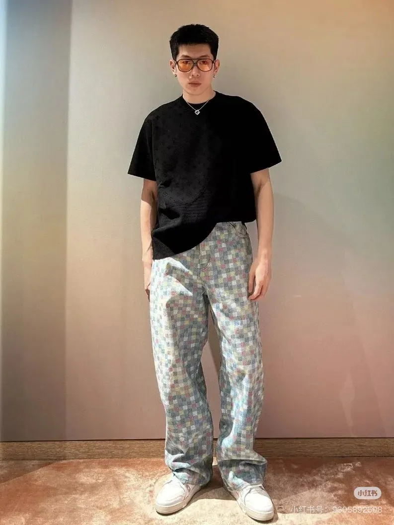 Model picture